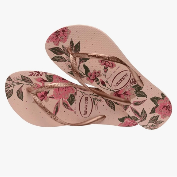 Havaianas Shoes - NWT Women's Havaianas Floral Flip Flops